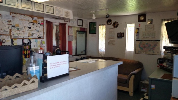 Essex House Motel Main image