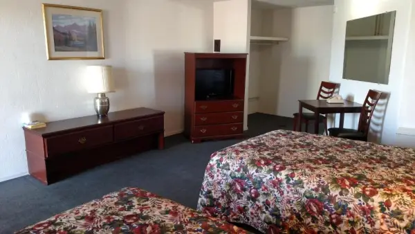 Essex House Motel 5
