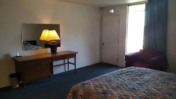 Essex House Motel 9